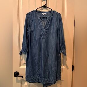 Crown & Ivy Denim Look Dress Ladies Size Medium Lightweight Cowgirl Nashville